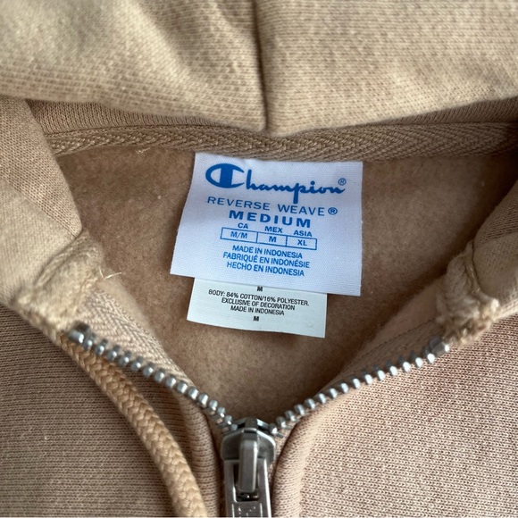 Champion x UO Exclusive // Zip-Up Sweatshirt - Picture 2 of 8
